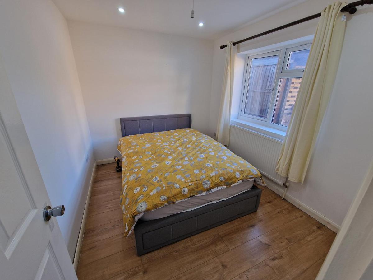 Mile End Budget Guesthouse Londres Extérieur photo