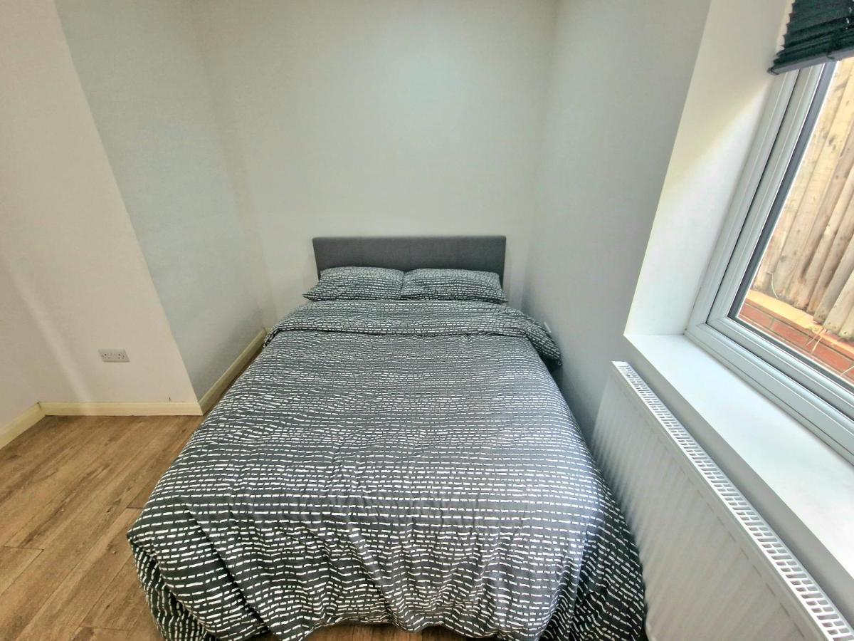 Mile End Budget Guesthouse Londres Extérieur photo